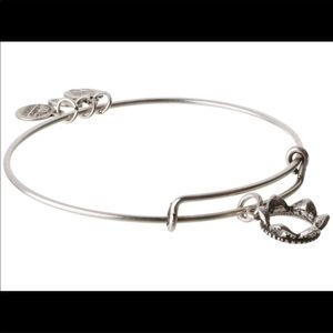 ❗️SALE❗️Queens Crown Alex and Ani